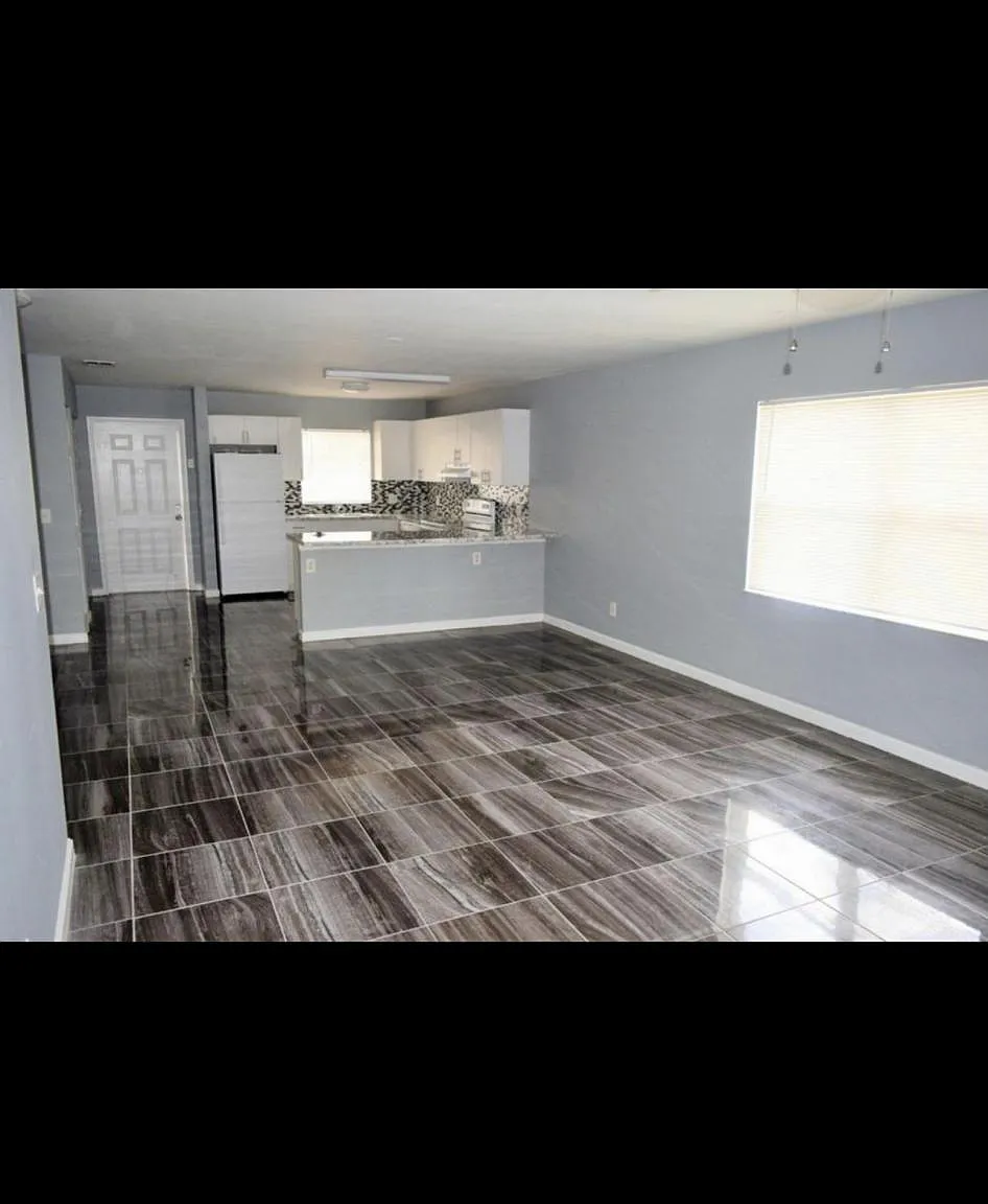 2 bed, 1188 sqft, $1,450 — Photo 3