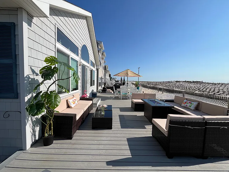 3174 Ocean Rd — Photo 22