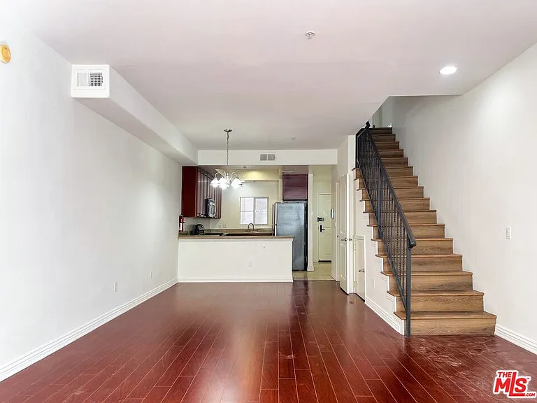 429 S Saint Andrews Pl #2 — Photo 1