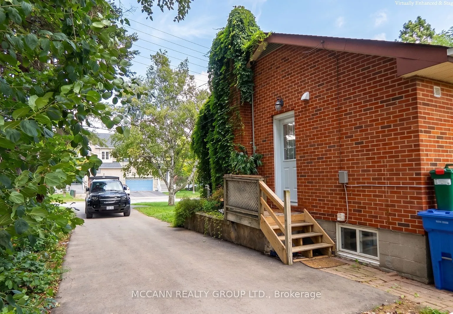 3 bed, $2,699 — Photo 2