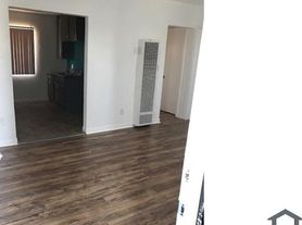 1150 W 88th St, Los Angeles, CA