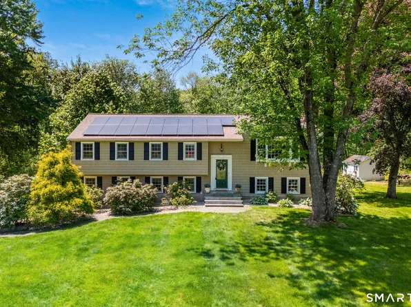 7 Banbury Road, Simsbury, CT 06092