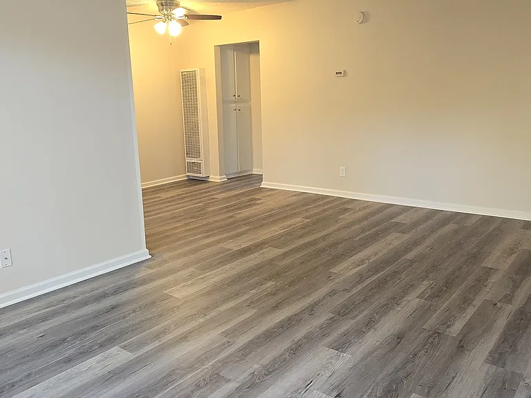 Felton Courtyard Apartments — Photo 9