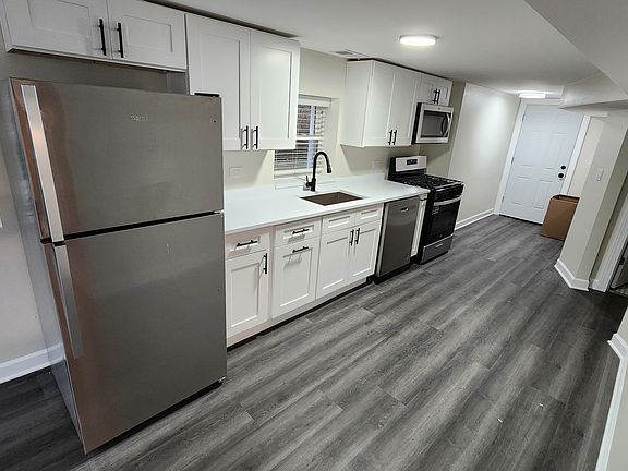 4th image of 3843 N Saint Louis Ave #G