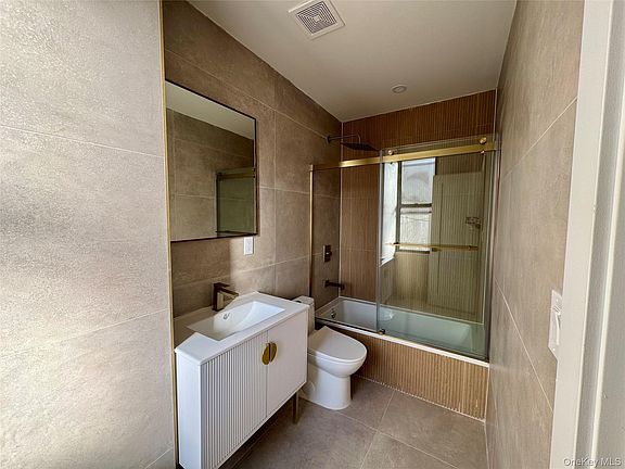 4th image of 315 Riverside Blvd APT 1