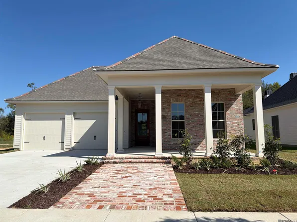 8643 Greenbrier Cove Rd, Baton Rouge, LA 70817