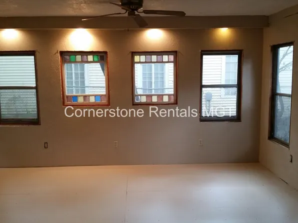 360 College St SW, Valley City, ND 58072
