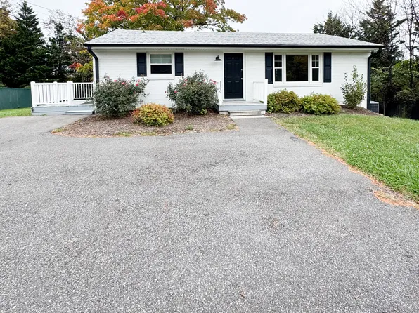 1196 Wards Ferry Rd #A, Lynchburg, VA 24502