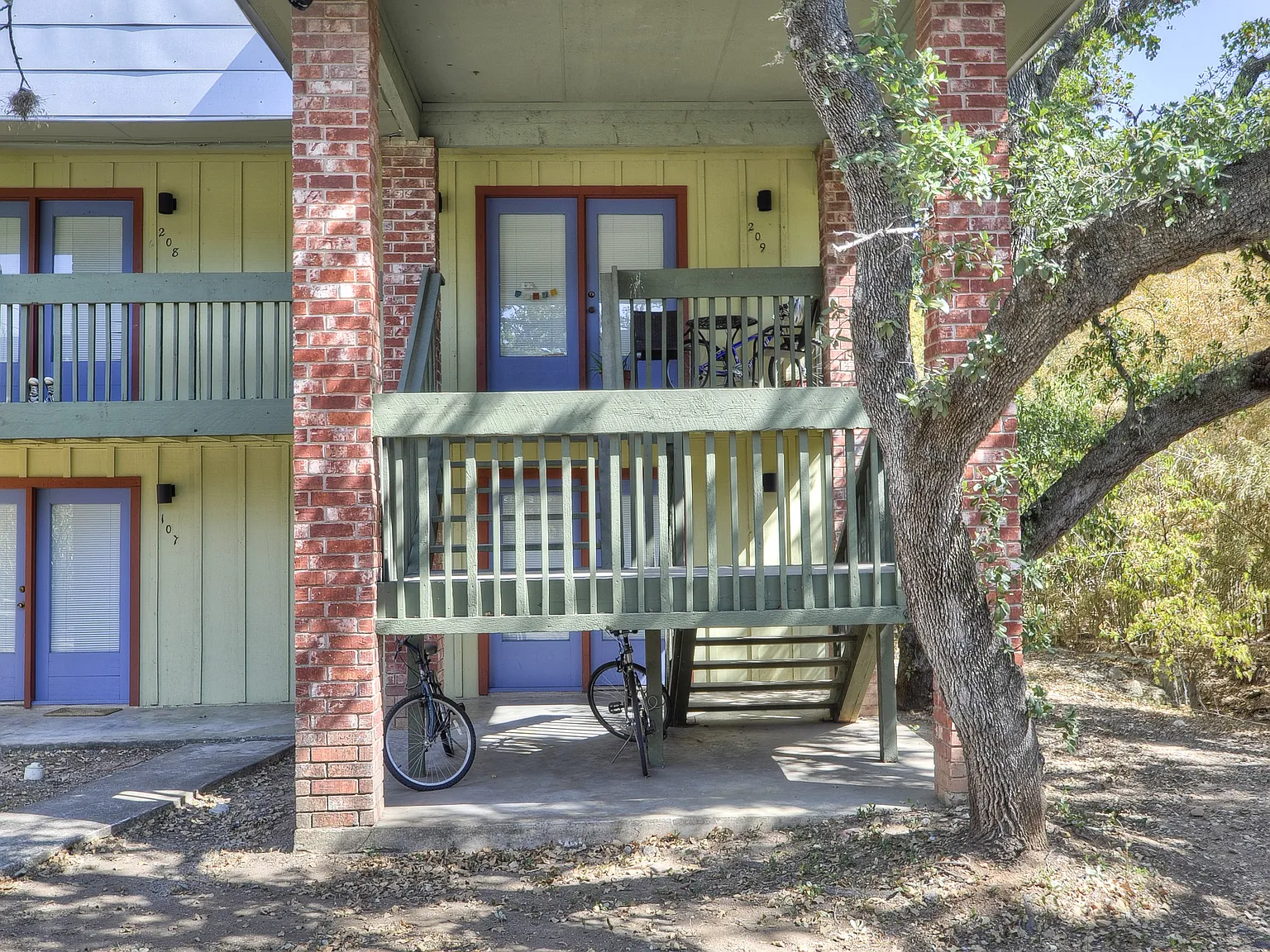 1 bed, 550 sqft, $1,000 — Photo 4