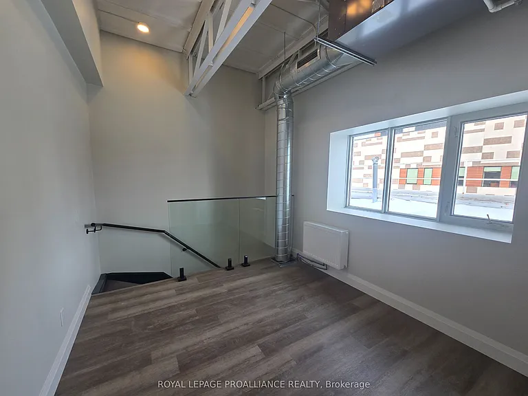 241 Front St #201 — Photo 8
