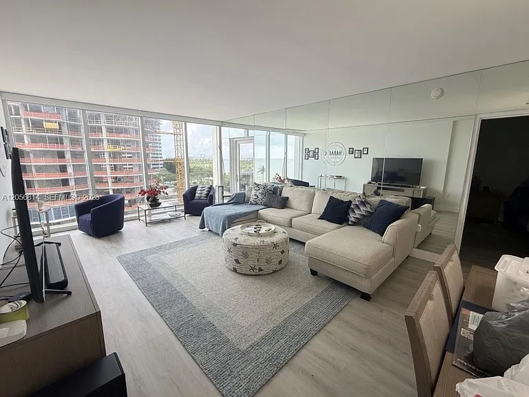 10275 Collins Ave #614 — Photo 12