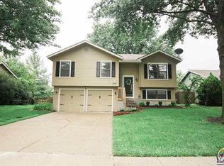 7407 SW 25th St, Topeka, KS 66614