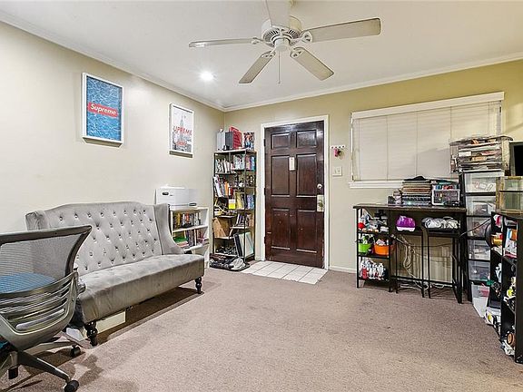 4th image of 2855 Saint Charles Ave APT 104