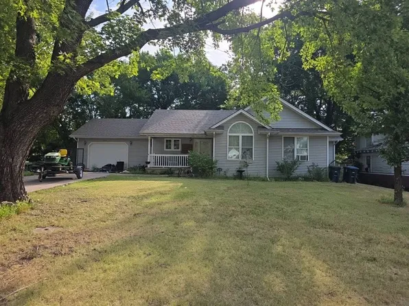 1006 N Taylor St, El Dorado, KS 67042