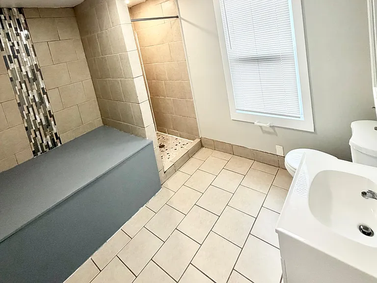317 Bassett St #3 — Photo 8