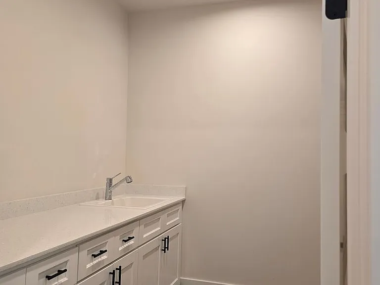 8717 33rd St E — Photo 23