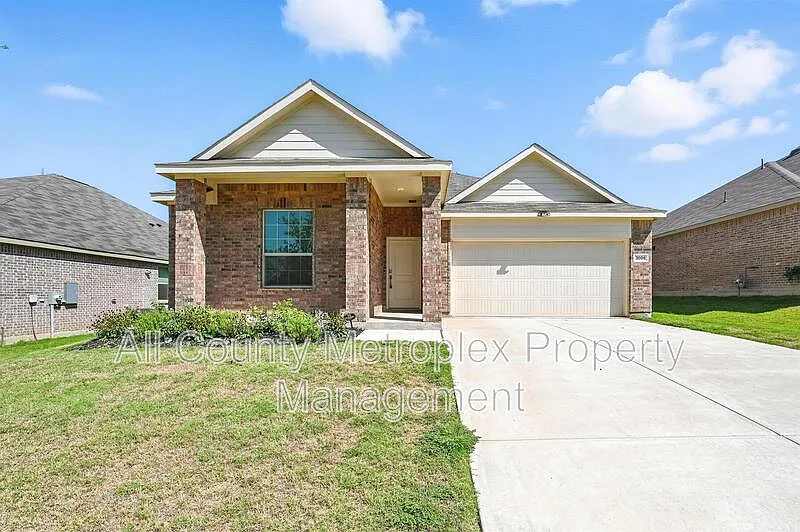 3008 Chinkapin Ln