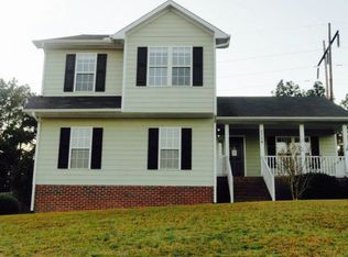 5724 Spreading Branch Rd, Hope Mills, NC 28348