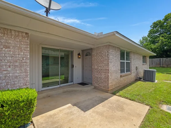 2416-2418 Bolivar St, Denton, TX 76201