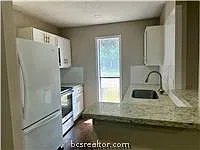 3 bed, 2508 sqft, $550 — Photo 4