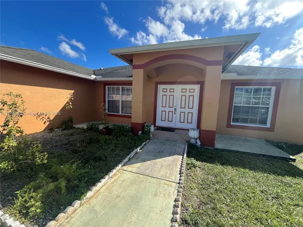 528 NW Placid Ave, Port Saint Lucie, FL 34983