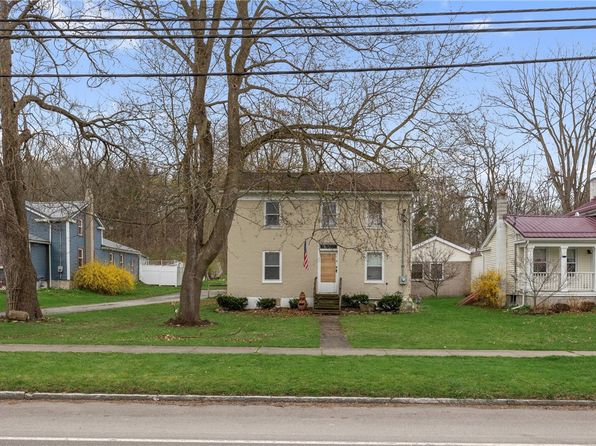 35 Gilbert St, Rushville, NY 14544