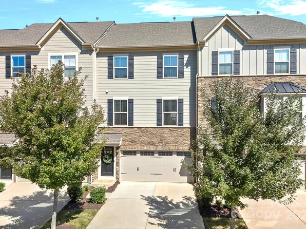122 Lanyard Dr #B, Mooresville, NC 28117