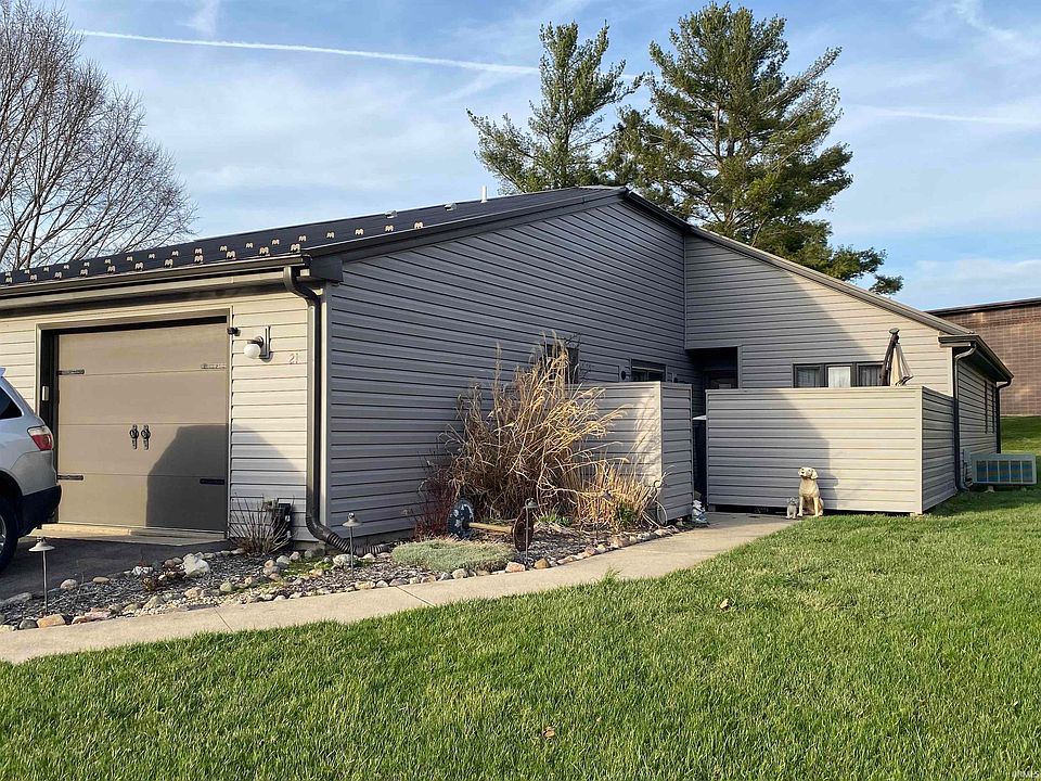 1st image of 21 Woodspoint Cir