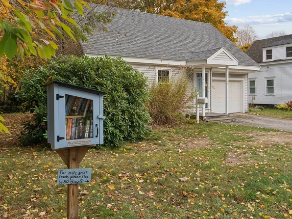44 Brown Street, Kennebunk, ME 04043