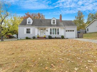 4705 W 77th Pl, Prairie Village, KS 66208