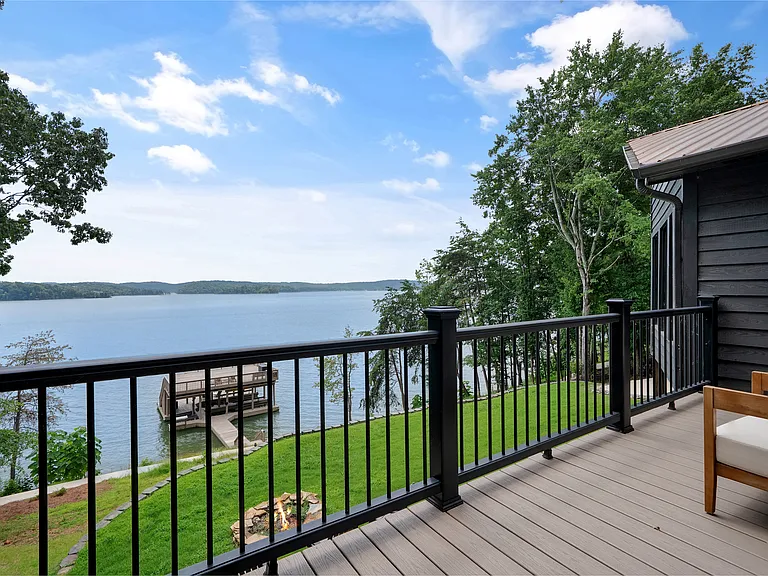 135 Nancy Point — Photo 24