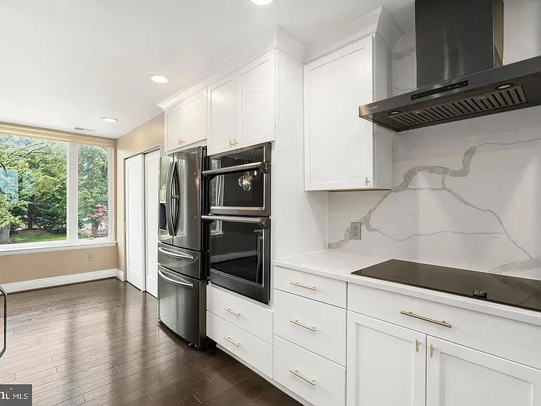 2419 Boston St — Photo 20