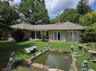 607 Bear Springs Rd, Pearisburg, VA 24134