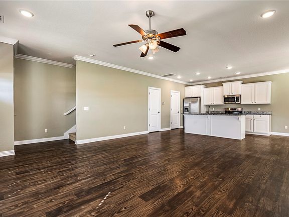 5th image of 121 Carrington Ave #A