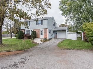 6 Bart Dr, Riverside, RI 02915