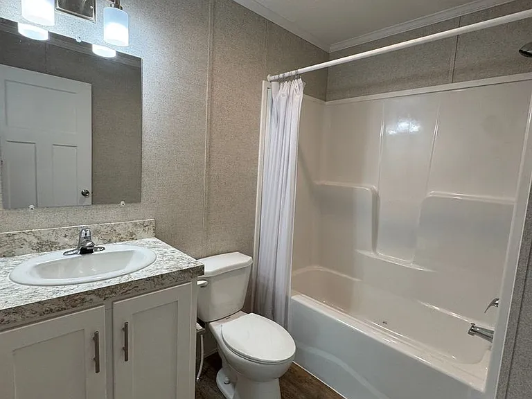 465-7 Royal Manor Rd — Photo 7