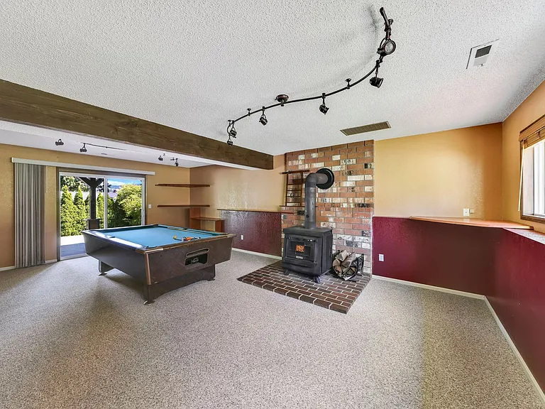 6127 Parkside Dr — Photo 10