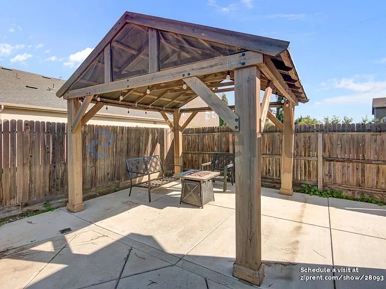 4780 Barclay Way — Photo 25