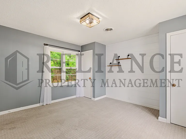 1458 N Old Manor Rd — Photo 22