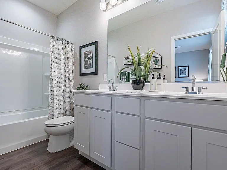 2 Bedroom