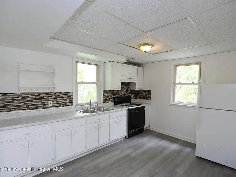 17 Rear Chapel St #1 — Photo 8