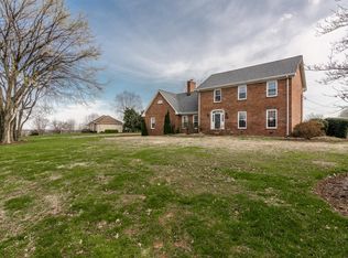 100 Anglepointe, Hendersonville, TN 37075