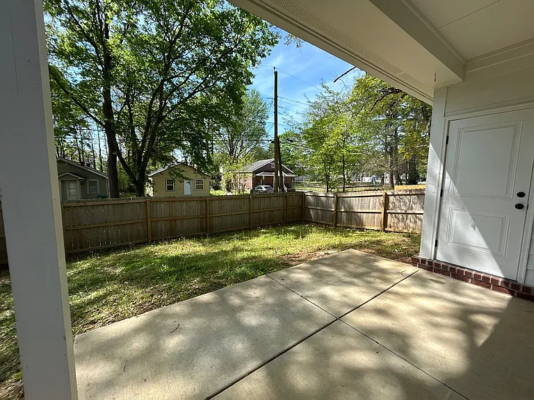 244 Linden St — Photo 12