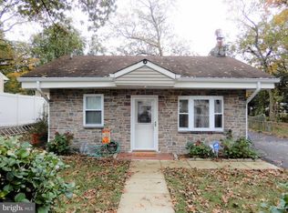 671 209th St, Pasadena, MD 21122