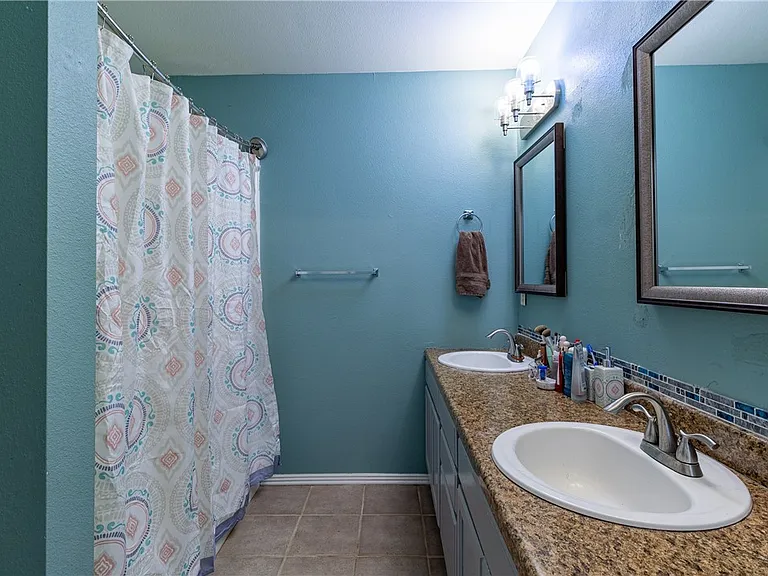 869 W Peachtree Dr #869 — Photo 4