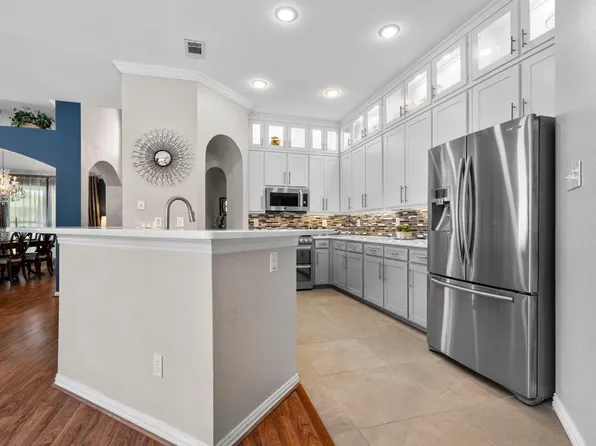 791 N Valley Pkwy, Lewisville, TX 75077