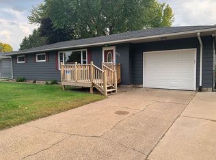 621 Dwight St, Chippewa Falls, WI 54729
