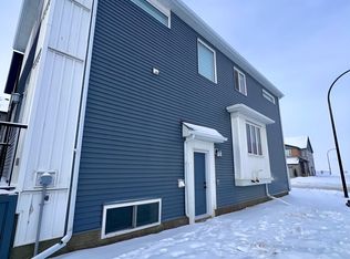 139 Lewiston Dr NE, Calgary, AB T3P2J6