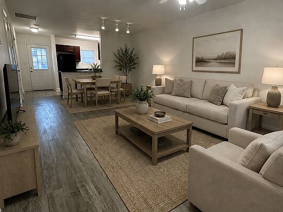 Spacious 2 Bedroom 2.5 bathroom Townhome Living Room and Dining Room!