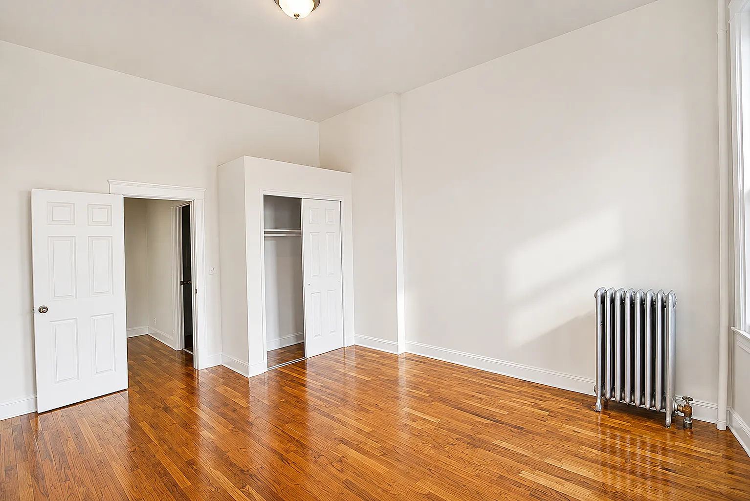 628 Willoughby Avenue — Photo 3